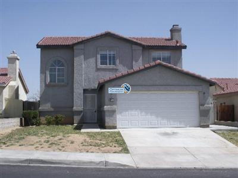 Home in Victorville, CA! $1800 Move-in! 1
