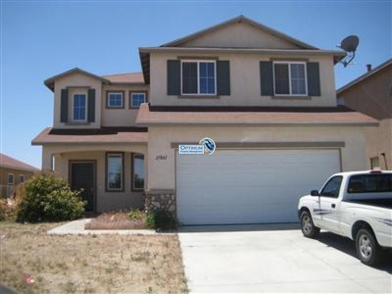 Rent this beautiful Victorville home 1