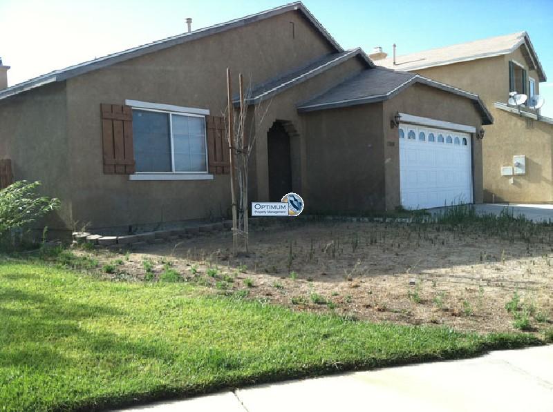 4 bed, 2 bath in Victorville 1