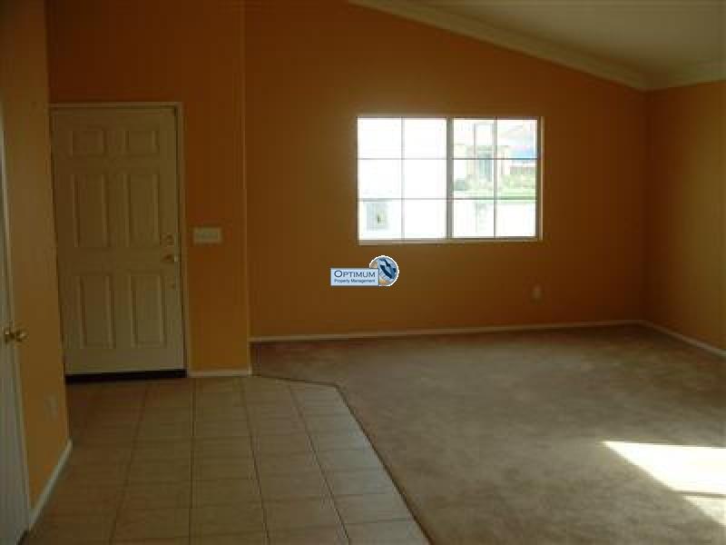 4 bed, 2 bath in Victorville 6