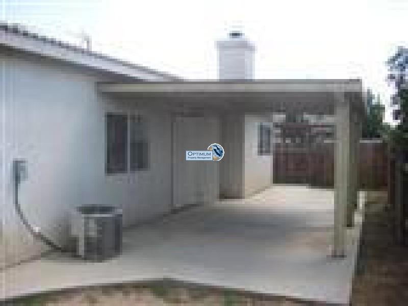 Nice 4 Bedroom Home w. Covered Patio 4