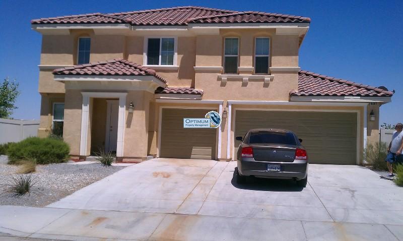 Attractive home in north victorville 1
