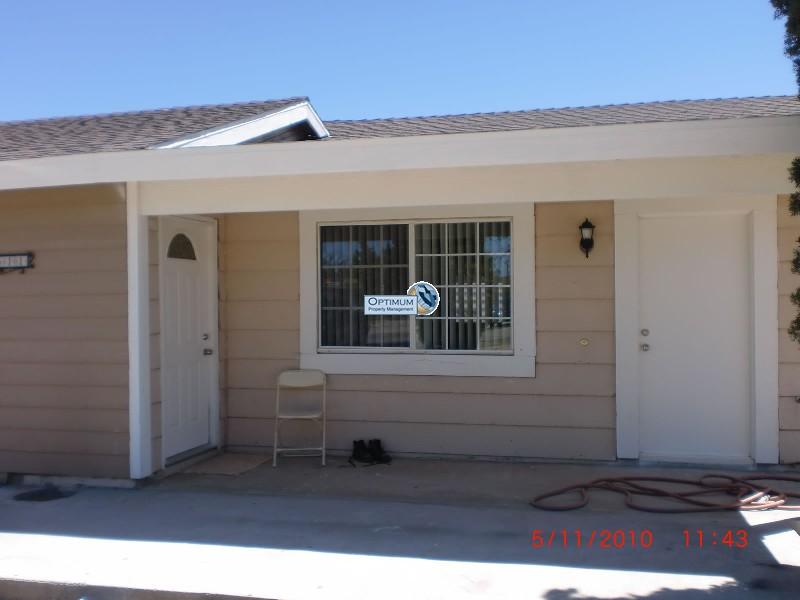 Hesperia 5-bedroom home with detached garage, fenced yard 1